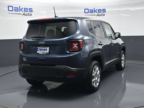 Used 2023 Jeep Renegade Latitude AWD/4WD image 7