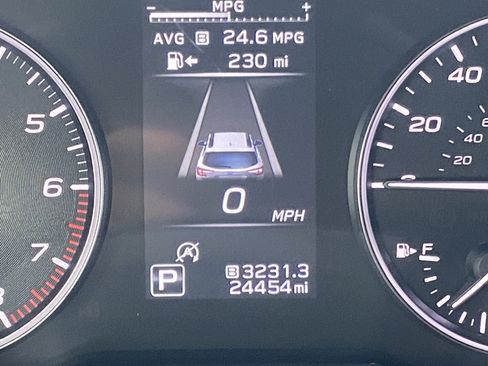 Used 2025 Subaru Outback Premium image 12