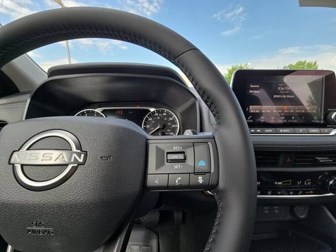 New 2026 Nissan Rogue SV FWD image 12