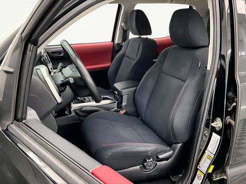 Used 2019 Toyota Tacoma SR5 image 26