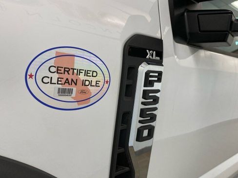 New 2025 Ford F550 4x4 SuperCab Super Duty image 8