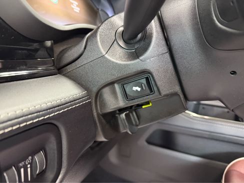 Used 2025 RAM 2500 Limited image 14