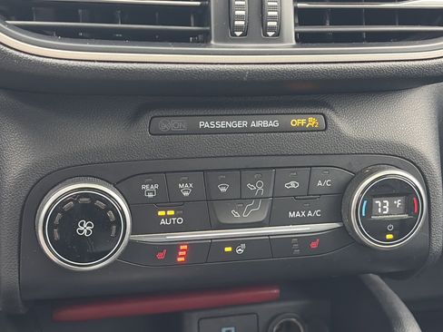 Used 2020 Ford Escape SEL image 35