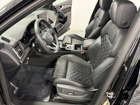Used 2023 Audi SQ5 Prestige w/ Prestige Package AWD/4WD image 16