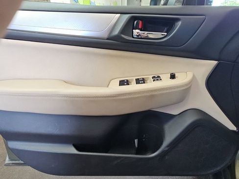 Used 2018 Subaru Outback 2.5i Premium AWD/4WD image 22