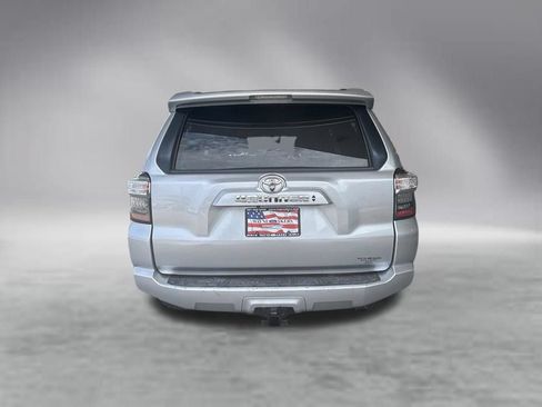 Used 2020 Toyota 4Runner SR5 Premium AWD/4WD image 5