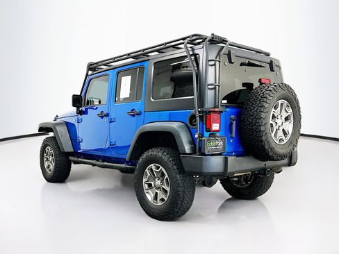Used 2015 Jeep Wrangler Unlimited Rubicon w/ Connectivity Group AWD/4WD image 5