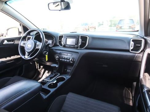 Used 2018 Kia Sportage LX FWD image 28