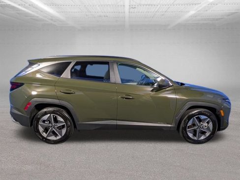 Used 2025 Hyundai Tucson SEL FWD image 4