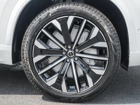 New 2027 Volvo XC90 B6 Ultra AWD/4WD image 17