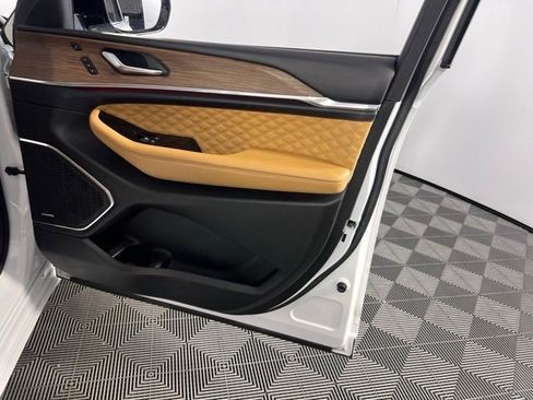 Certified 2022 Jeep Grand Cherokee L Summit w/ Advanced Protech Group IV image 15