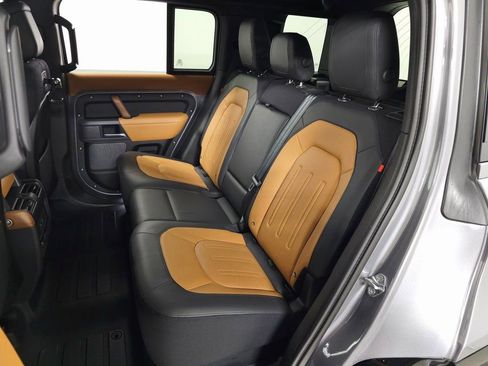 Used 2022 Land Rover Defender 110 X image 36