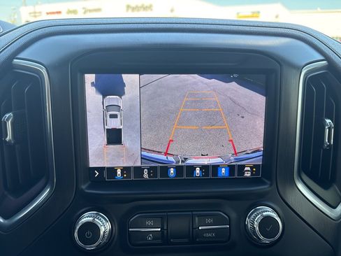 Used 2022 GMC Sierra 1500 AT4 w/ AT4 Premium Package image 15