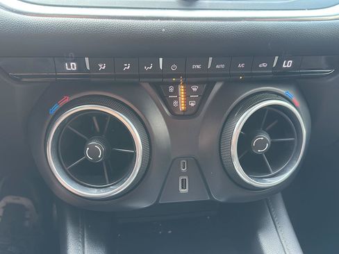 Used 2019 Chevrolet Blazer LT w/ LPO, Cargo Package FWD image 33