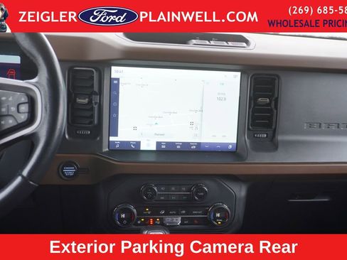 Used 2024 Ford Bronco Outer Banks image 10