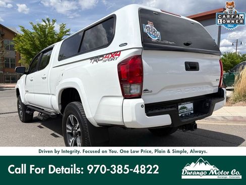 Used 2017 Toyota Tacoma TRD Sport image 5