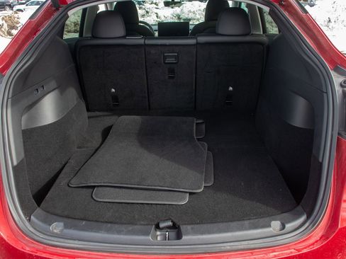 Used 2021 Tesla Model Y Long Range image 16