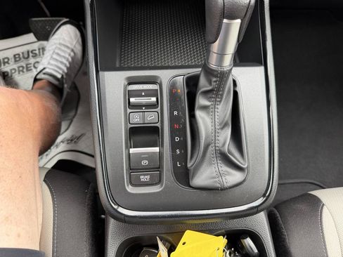 Used 2023 Honda CR-V LX image 13
