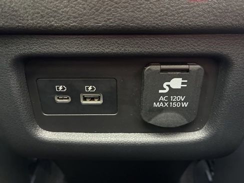 Used 2024 Nissan Pathfinder Platinum w/ Cargo Package image 26