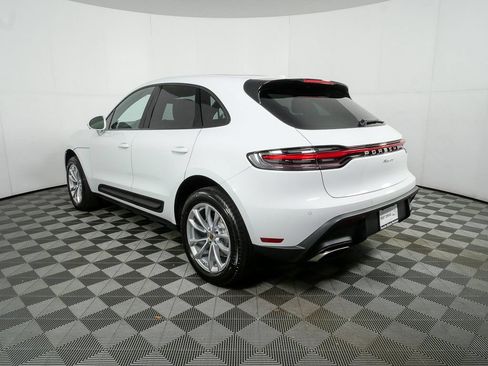 Used 2026 Porsche Macan AWD/4WD image 3