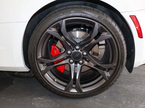 Used 2019 Chevrolet Camaro SS RWD image 37