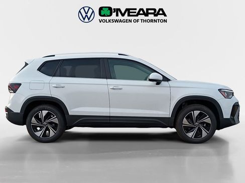 New 2025 Volkswagen Taos SE image 6