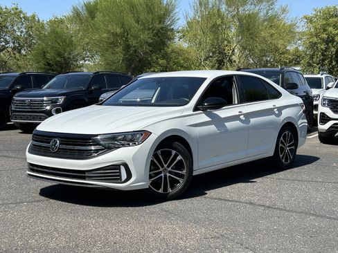 Used 2022 Volkswagen Jetta Sport FWD image 31