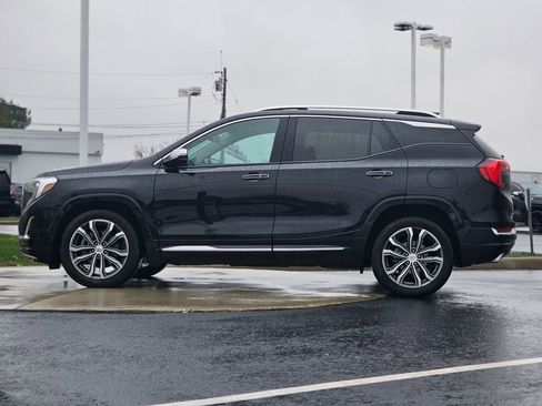 Used 2020 GMC Terrain Denali w/ Denali Premium Package image 4