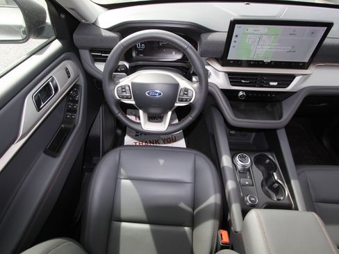 New 2026 Ford Explorer Active w/ Active Comfort Package AWD/4WD image 16