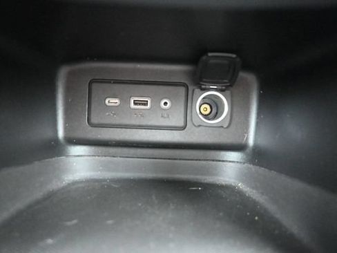 Used 2020 Chevrolet Equinox LT FWD image 29