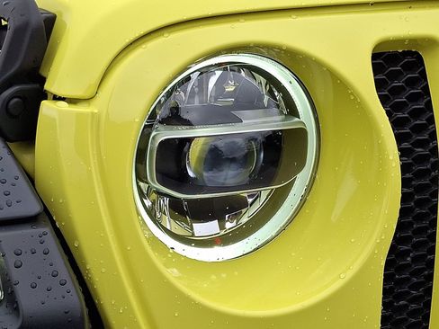 Used 2022 Jeep Wrangler Unlimited Sport image 10