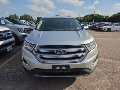 Used 2016 Ford Edge Titanium w/ Technology Package AWD/4WD image 7