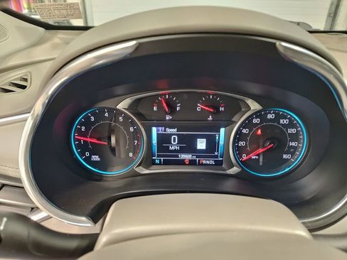 Used 2017 Chevrolet Malibu Premier w/ Driver Confidence Package image 18