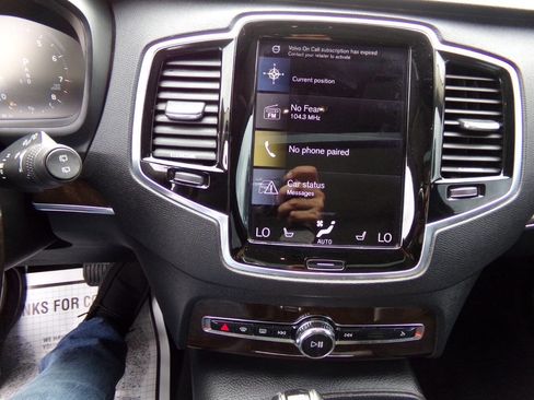 Used 2016 Volvo XC90 T6 Momentum w/ Momentum Plus Package image 68