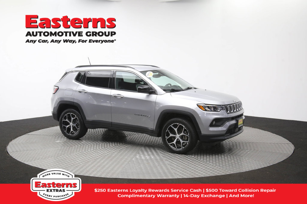 Used 2024 Jeep Compass Latitude AWD/4WD image 48