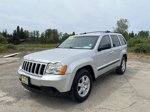 Used 2008 Jeep Grand Cherokee Laredo AWD/4WD image 3