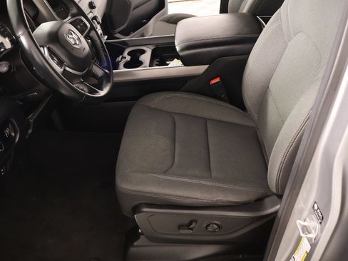 Used 2022 RAM 1500 Big Horn RWD image 10