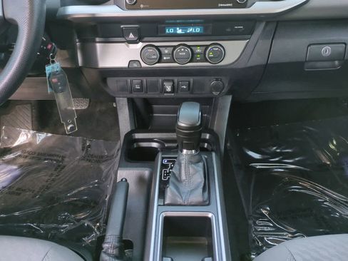 Used 2021 Toyota Tacoma SR5 image 18