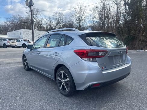Used 2022 Subaru Impreza Premium image 6