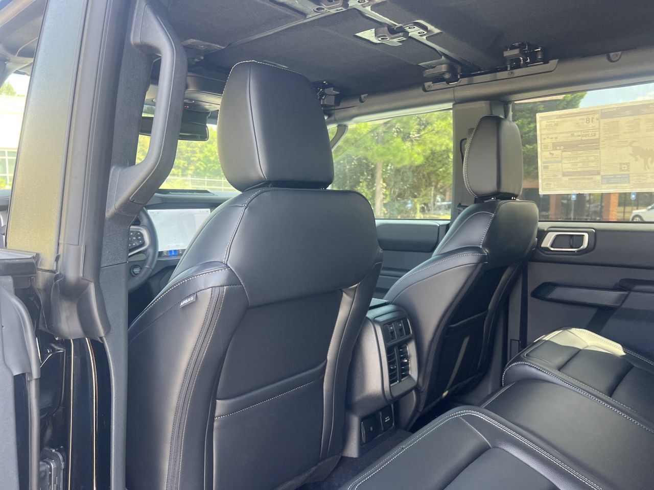 New 2026 Ford Bronco Outer Banks w/ Sasquatch Package AWD/4WD image 16