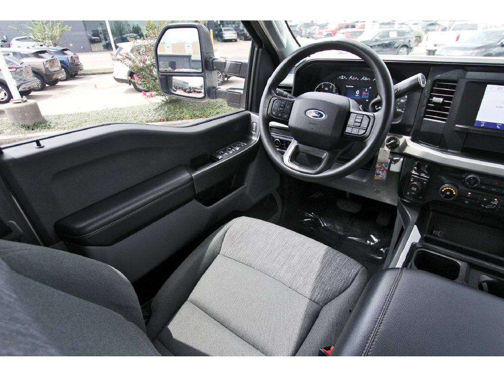 Used 2025 Ford F250 XLT w/ FX4 Off-Road Package AWD/4WD image 8
