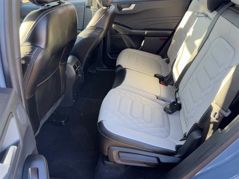 New 2024 Ford Escape SE w/ PHEV Premium Package image 9