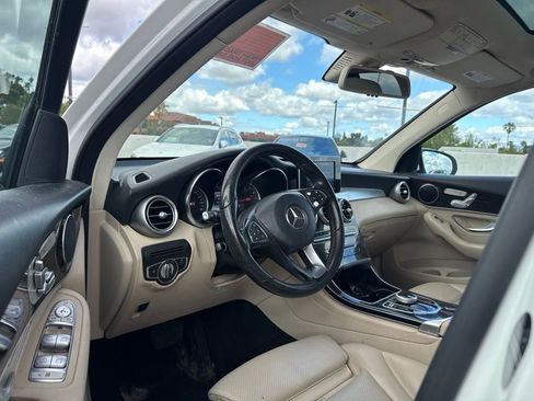 Certified 2017 Mercedes-Benz GLC 300 4MATIC image 8