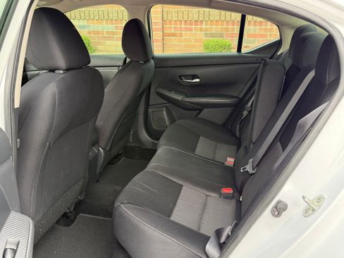 Used 2021 Nissan Sentra SV FWD image 7