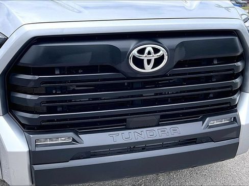 Used 2024 Toyota Tundra SR5 AWD/4WD image 39
