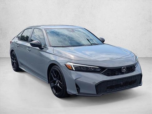 Used 2025 Honda Civic Sport image 3