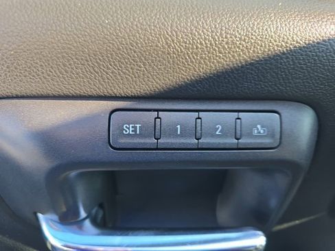 Used 2018 Chevrolet Silverado 1500 LTZ image 22