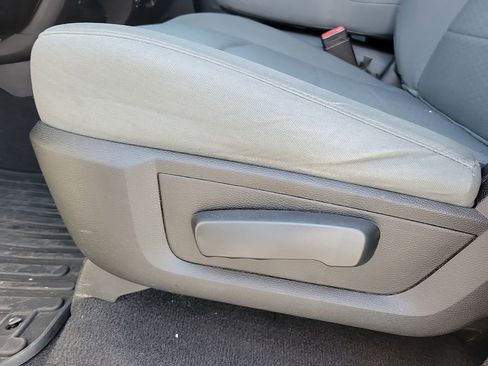 Used 2020 RAM 1500 Tradesman w/ Chrome Plus Package RWD image 12