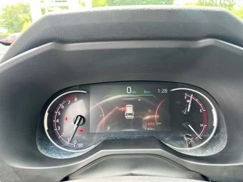 Used 2025 Toyota RAV4 XLE FWD image 24
