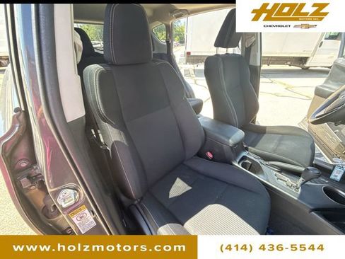 Used 2015 Toyota RAV4 XLE AWD/4WD image 25